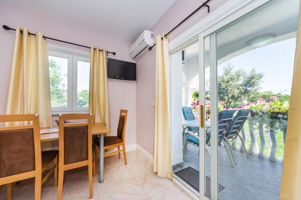 Apartments With A Parking Space Zaton, Zadar - 15000 ซาตอน ภายนอก รูปภาพ